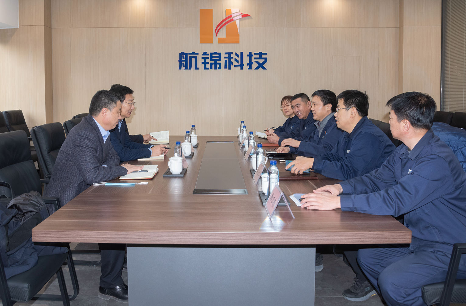 葫芦岛市委常委、市纪委书记陈福茂来公司调研